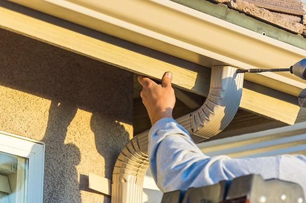 we offer a variety of options for gutter installation, including seamless, aluminum, and copper gutters